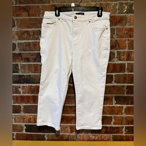 Lee Women’s White Slim Fit Sculpturing Mid-Rise Denim Jeans Capri Size:12 M